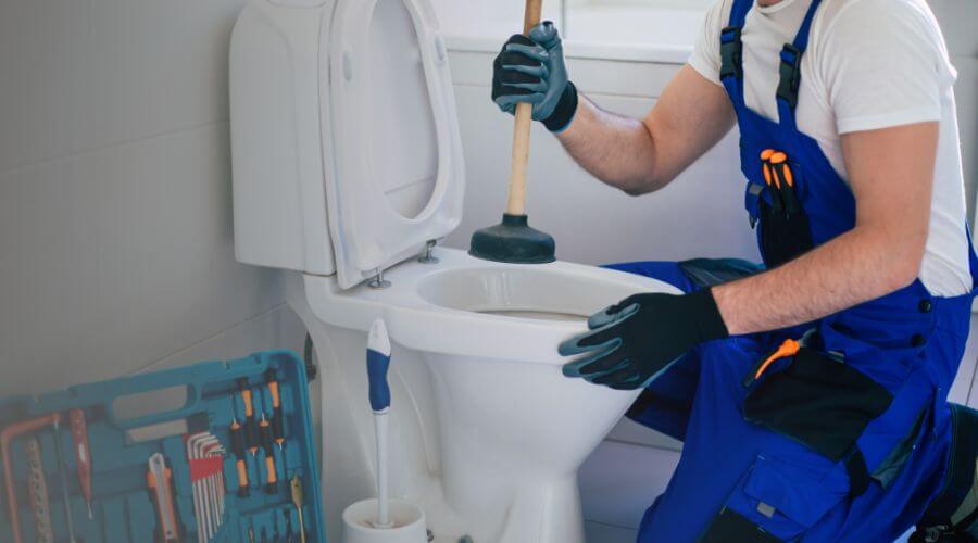 Expert burst pipe repair services in Curtis, AR
